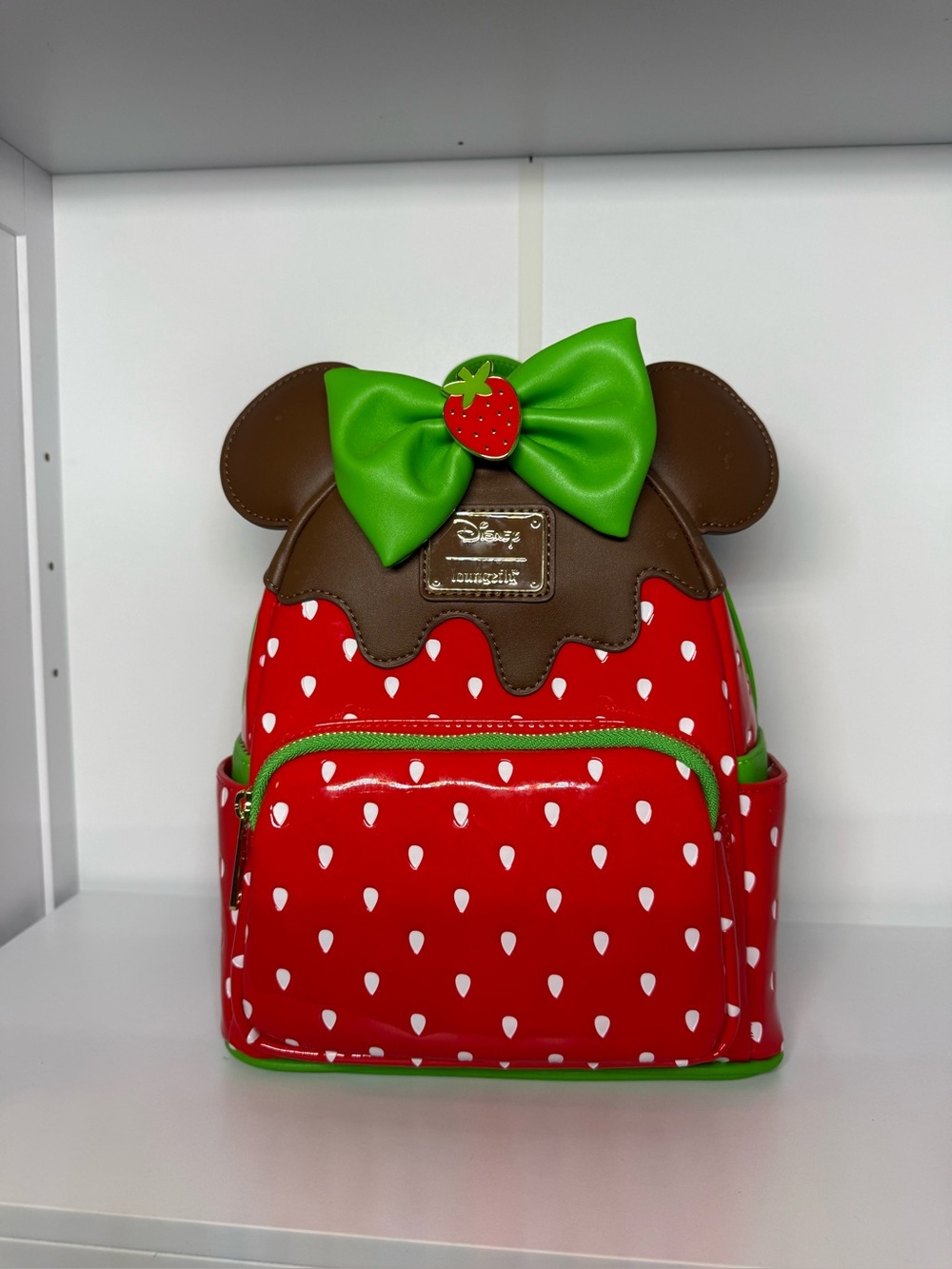 Loungefly Disney Minnie Chocolate Strawberry Scented Mini Backpack NWT
